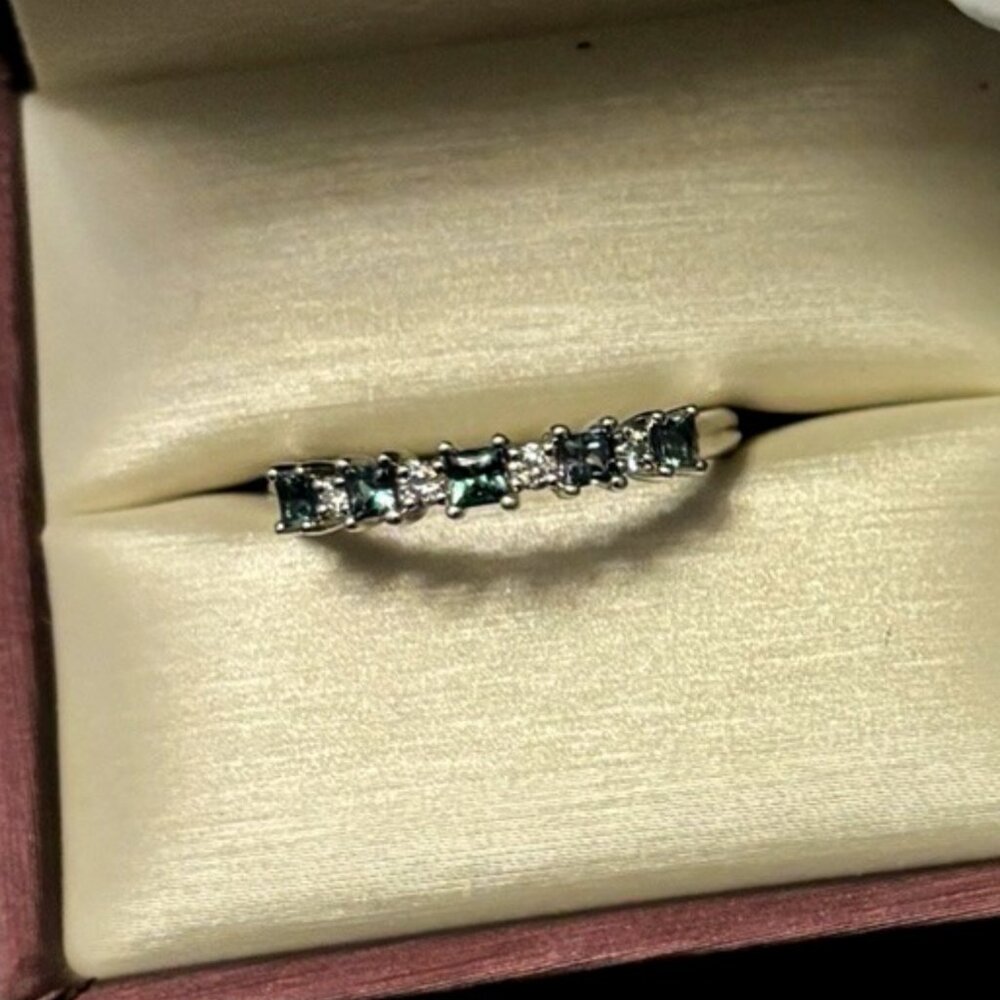 Mark Henry Natural Alexandrite and diamond ring.